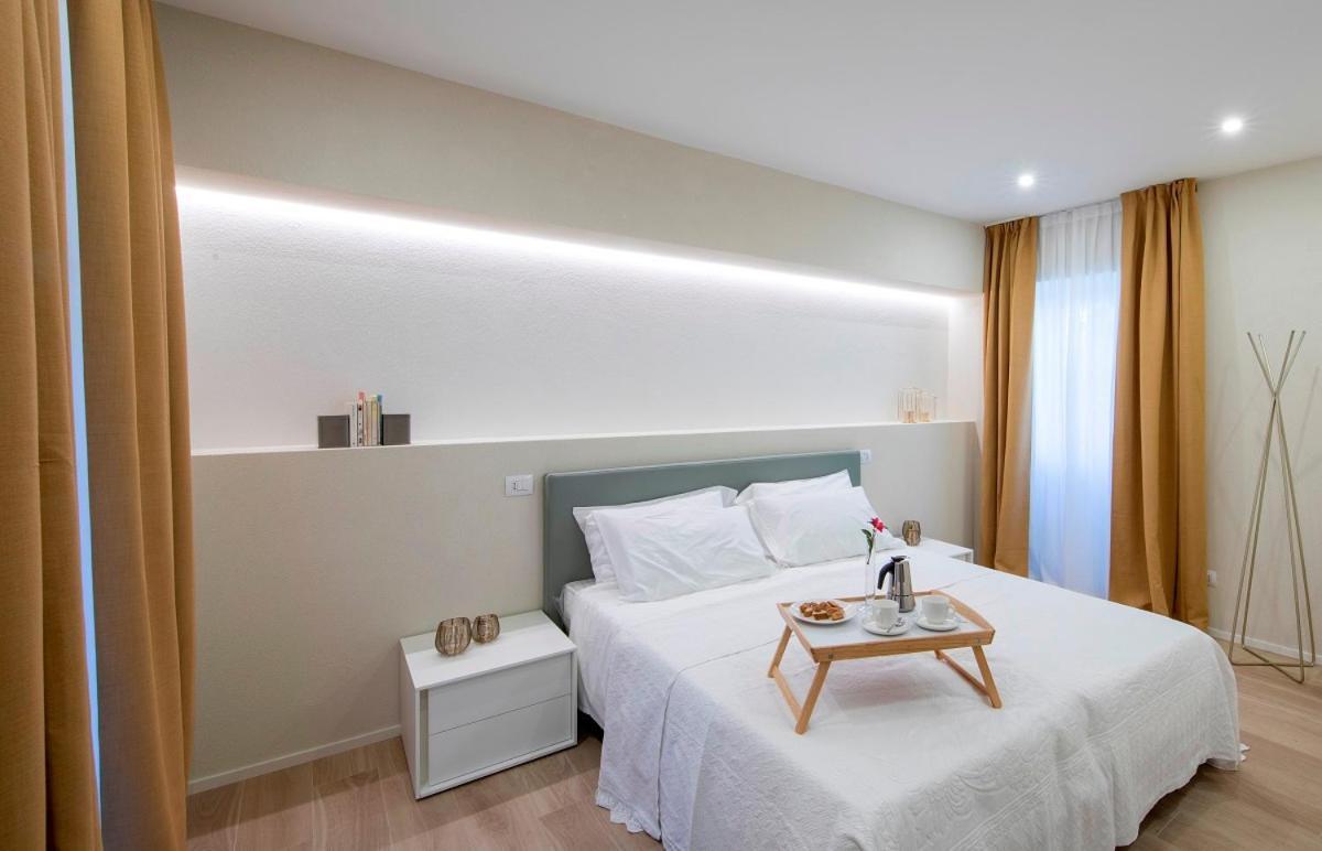 Residence Casa Coppa Appartamento Aster โอเมญา ภายนอก รูปภาพ